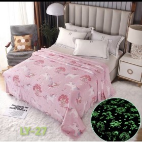 Koc swięcące w ciemności